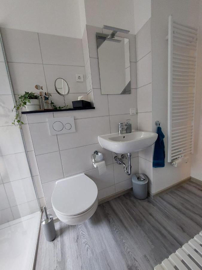 Gemuetliches, Voll Ausgestattetes Apartment Halle  Exterior photo